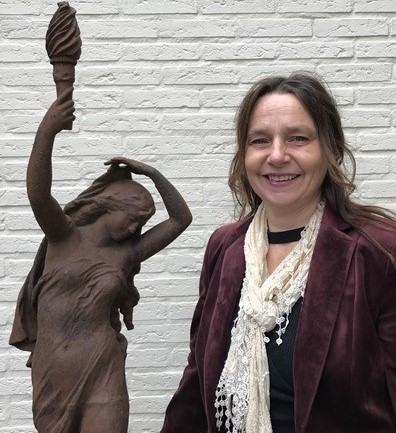 Connie Hannen